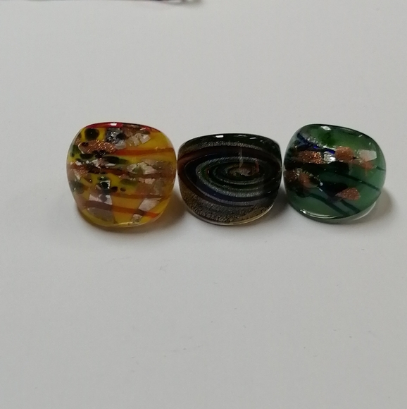Mystery Box 5 Handmade Glass & Acrylic Rings - Picture 5 of 6